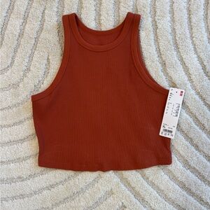 UNIQLO Crop Rust Tank